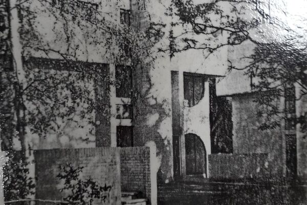 Architectural Review 1971